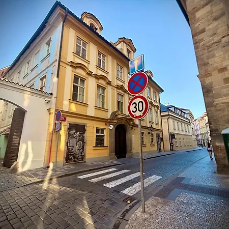 3 Min Walk Old Town Center Private B *