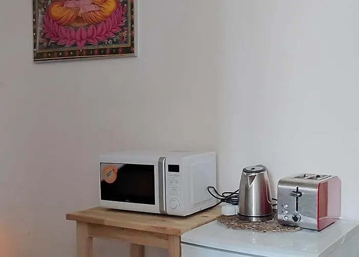 3 Min Walk Old Town Center Private B
